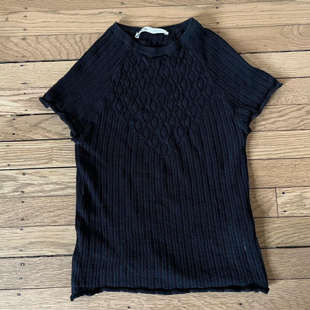 Zara Open Sweater Knit Short Sleeve Top